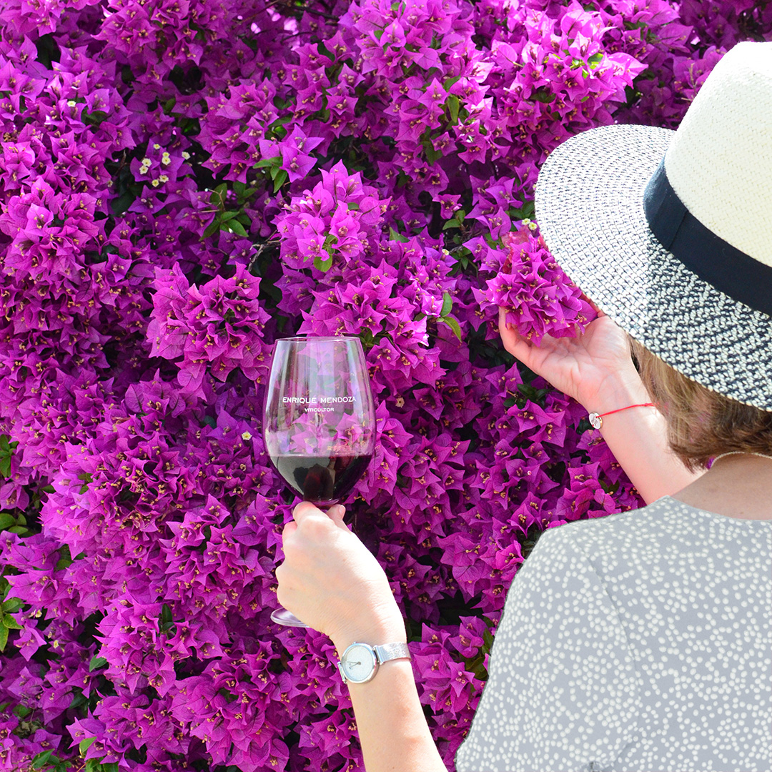 em-foto-flores EM - Cosas divertidas en enoturismo